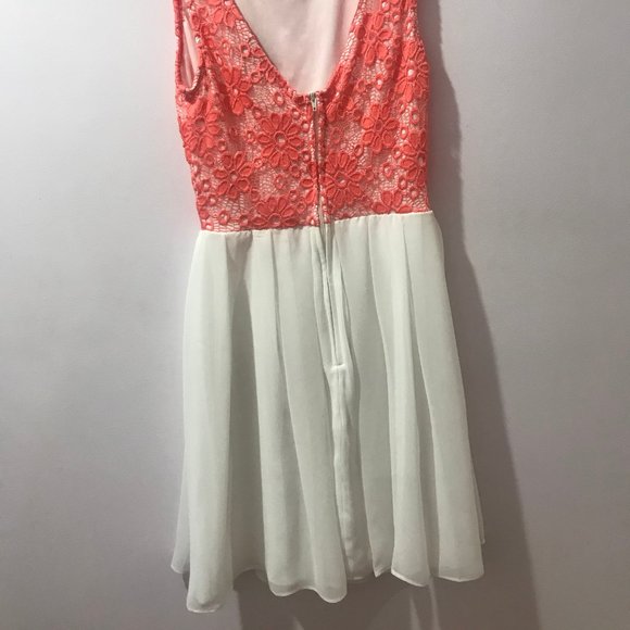 Peach / White Lace Formal Dress - Picture 3 of 5